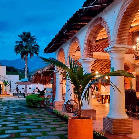 Hotel Santa Barbara Colonial - سانتا في دي أنتيوكيا المظهر الخارجي الصورة