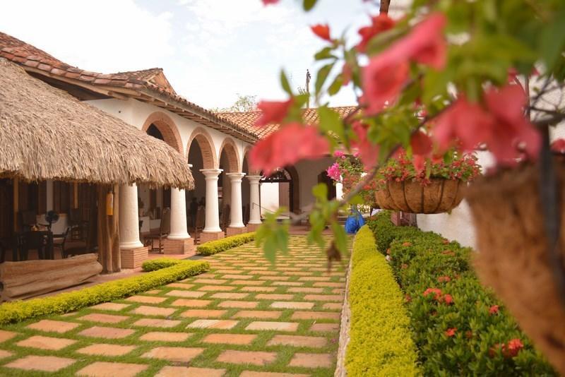 Hotel Santa Barbara Colonial - سانتا في دي أنتيوكيا المظهر الخارجي الصورة