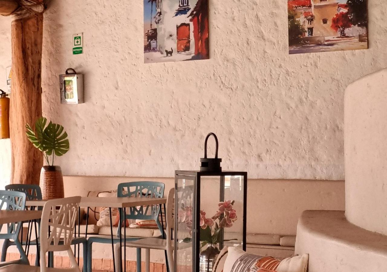 Hotel Santa Barbara Colonial - سانتا في دي أنتيوكيا المظهر الخارجي الصورة