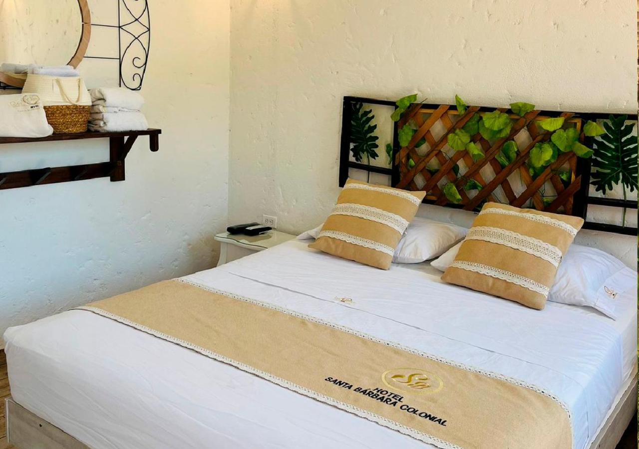 Hotel Santa Barbara Colonial - سانتا في دي أنتيوكيا المظهر الخارجي الصورة