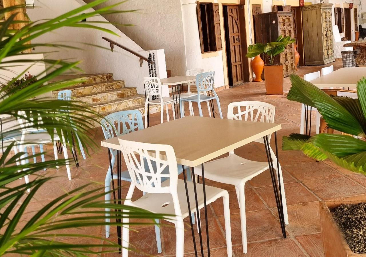 Hotel Santa Barbara Colonial - سانتا في دي أنتيوكيا المظهر الخارجي الصورة