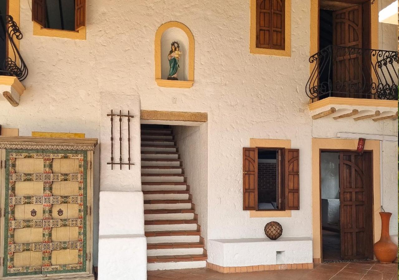 Hotel Santa Barbara Colonial - سانتا في دي أنتيوكيا المظهر الخارجي الصورة