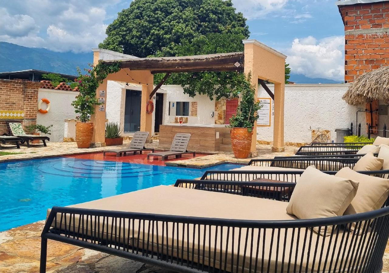 Hotel Santa Barbara Colonial - سانتا في دي أنتيوكيا المظهر الخارجي الصورة